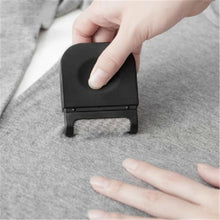 Load image into Gallery viewer, Mini Lint Remover Hair Ball Trimmer