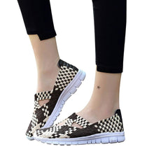 Load image into Gallery viewer, Fashion Women Flats Shoes Woven Breathable Shoes Casual Running Shoes
